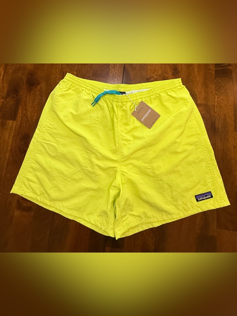 NWT Patagonia Men's Baggies Shorts 5" Inseam Phosphorus Green PHGN Size M